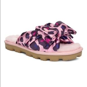Pink Bow Ugg Slippers